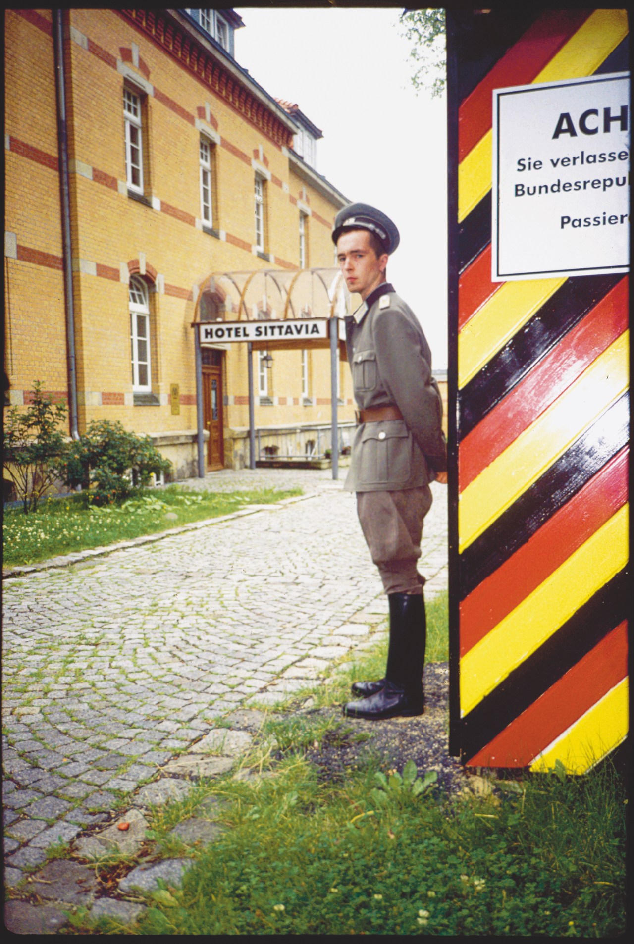 cj_hausdesostens_Fotor